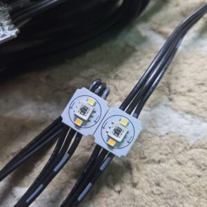 50 Pixels 15cm DC12V WS2805 RGBIC+CCT 5 Colors 1.4cm Addressable LED Module 3Pin Black Wire IP20
